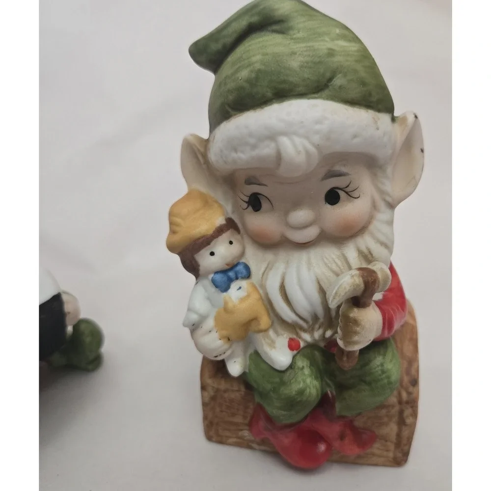 Set of 2 Vintage Ceramic Christmas Elves Gnomes Homco Santas Helpers North Pole